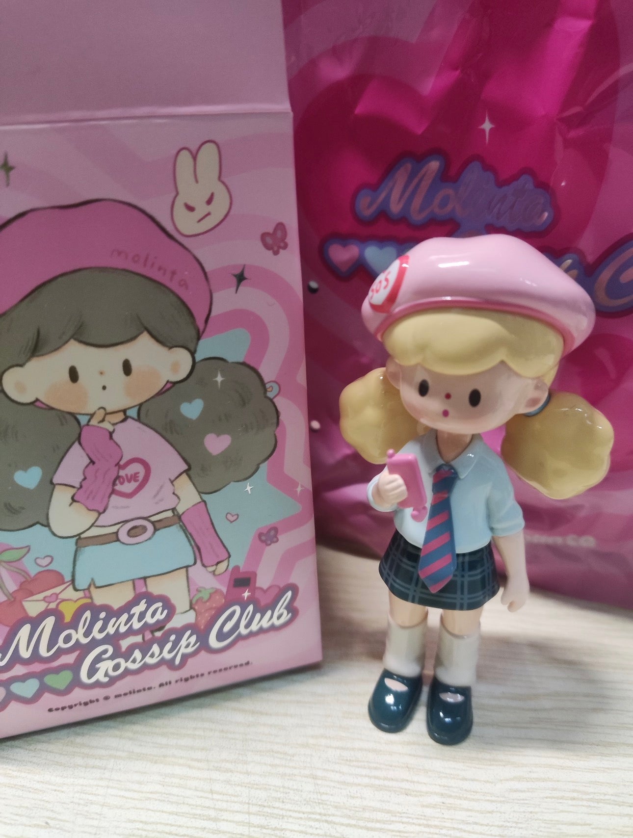 Molinta Gossip Club Series.