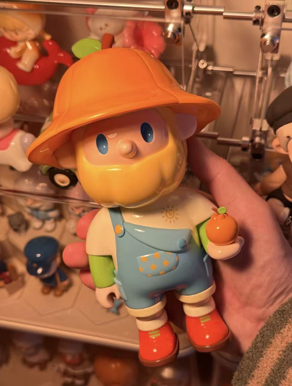 200% Orange Farmer Bob 10th Anniversary limited Bob