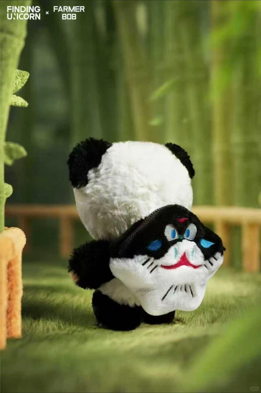 Furry Panda Bob  (Hangcard)