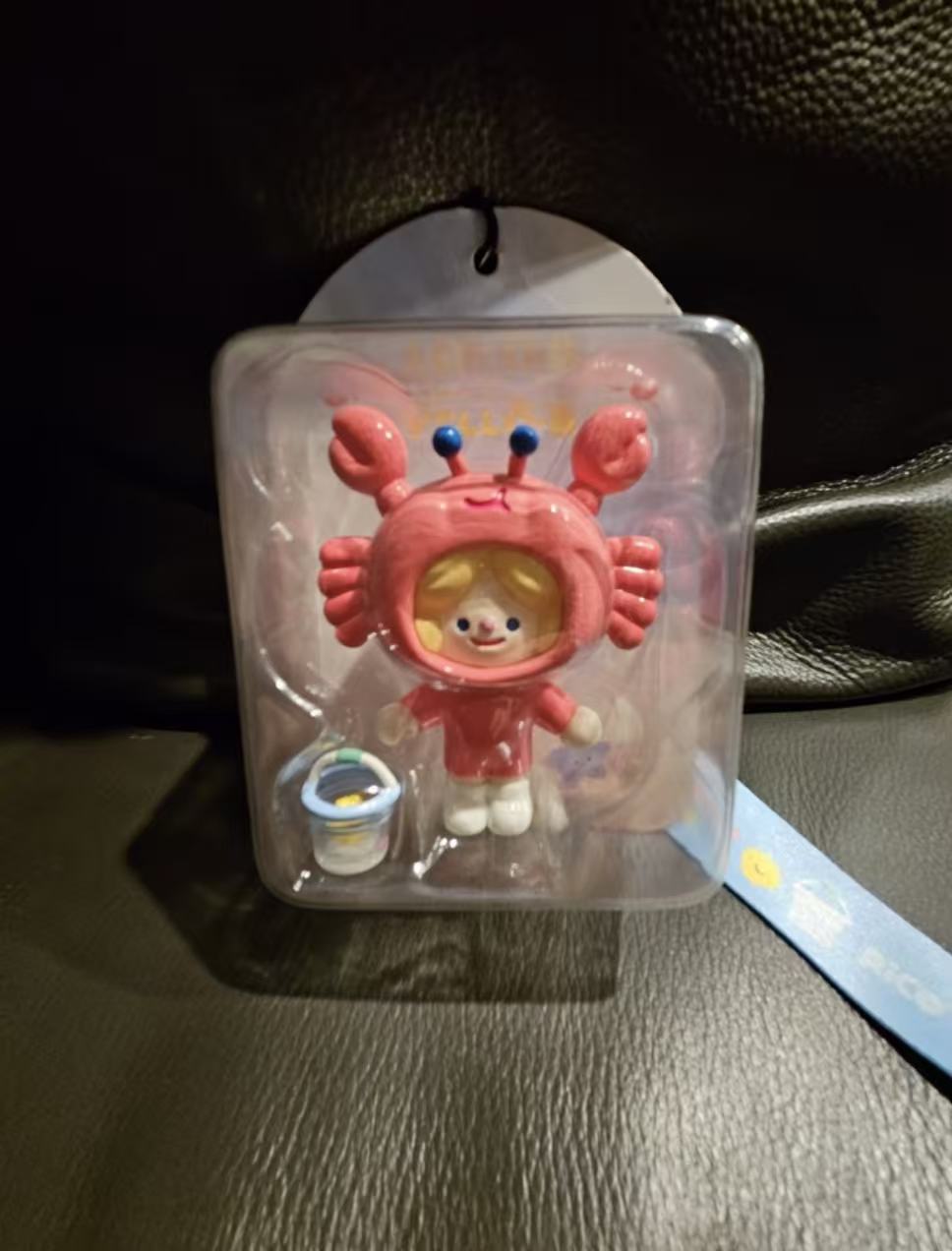 Crabcarb Rico With Yellow-b Hangcard