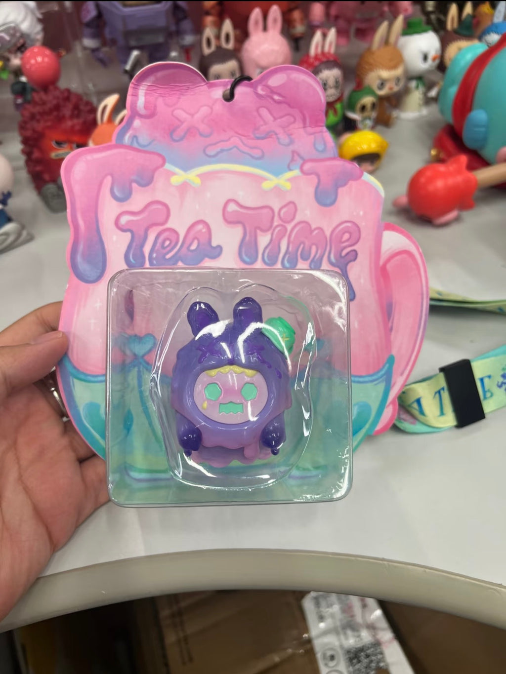 Tea Time Bunny 63% ShinWoo hangcard