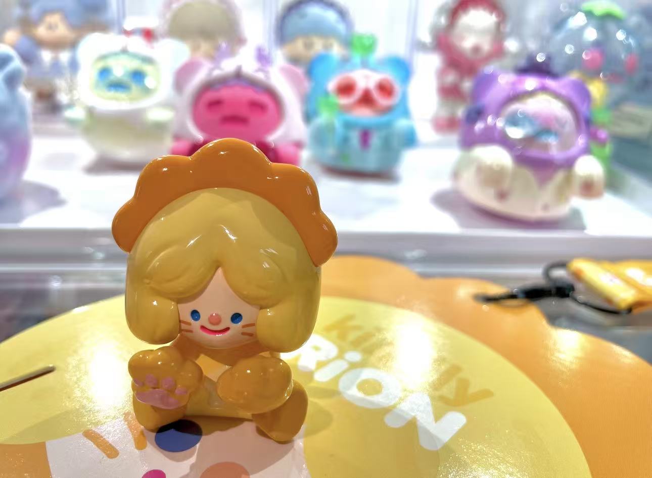 Rion Lion hangcard Brand New